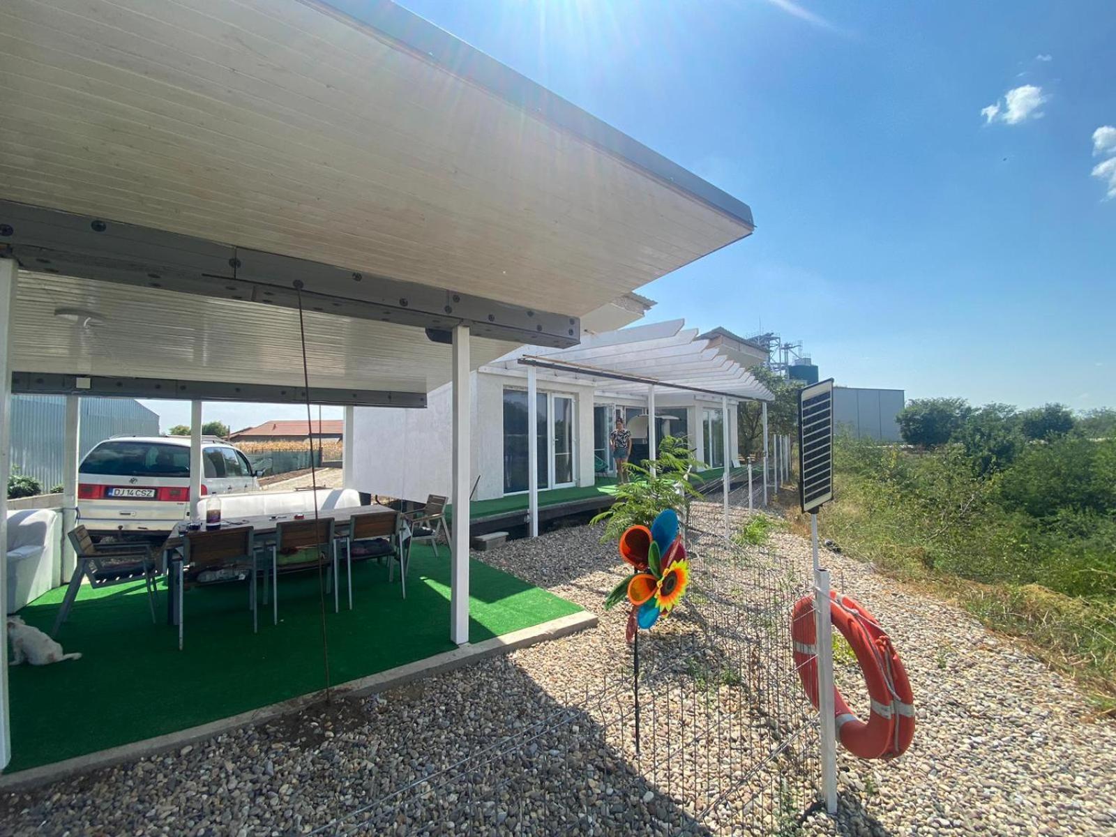 Villa Cabana De La Dunare Basarabi Exterior foto